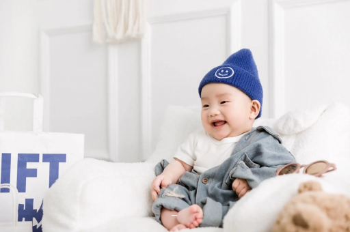 郑州几个月宝宝会抬头